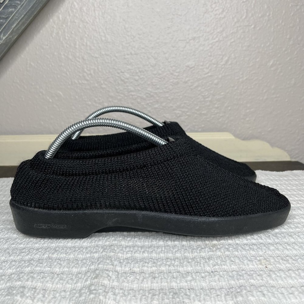 Arcopedico Mens Black Casual Round Toe Mesh Slip-On Shoe Size 10